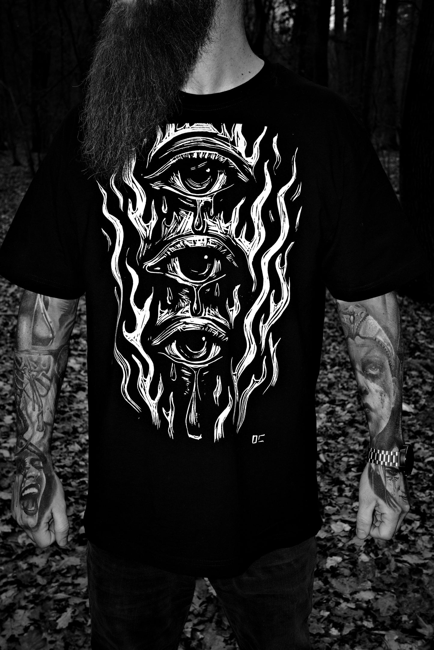 Totem — T-shirt z autorskim linorytem (Unisex)